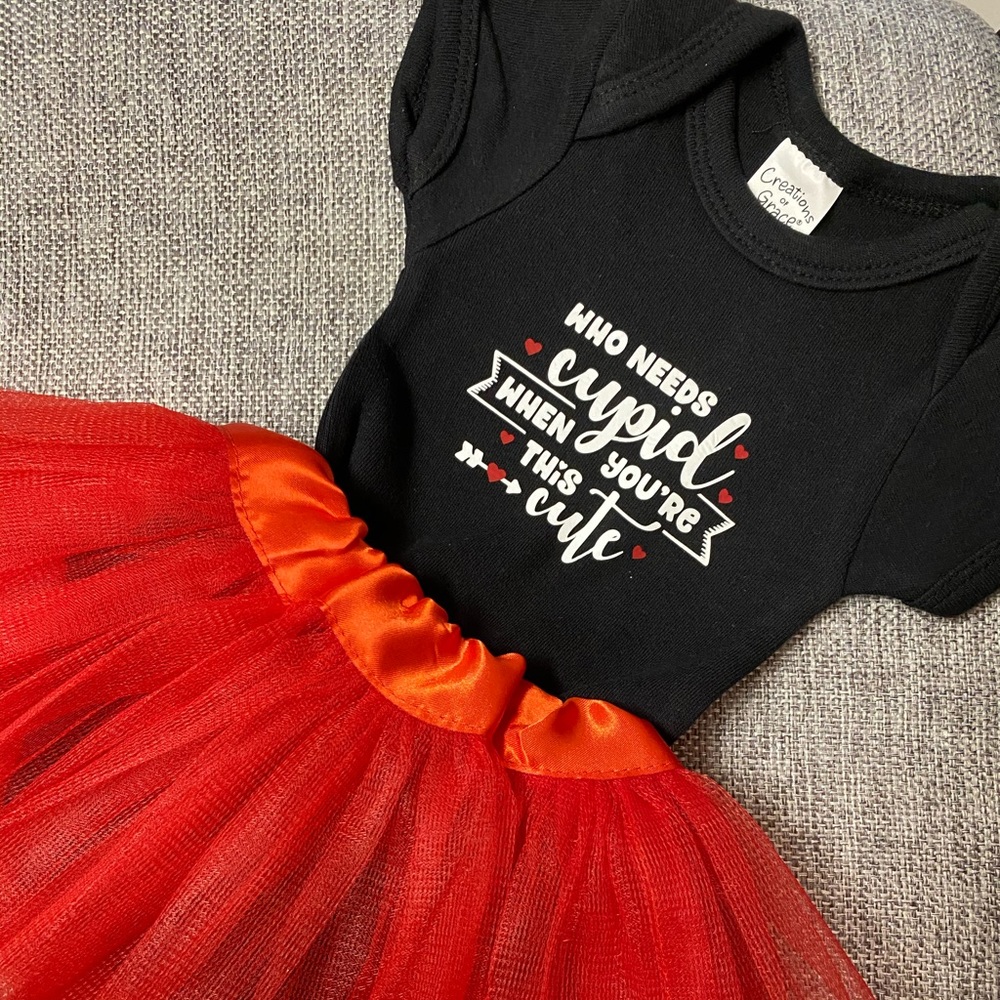 Baby girl outfit(shirt and tutu)